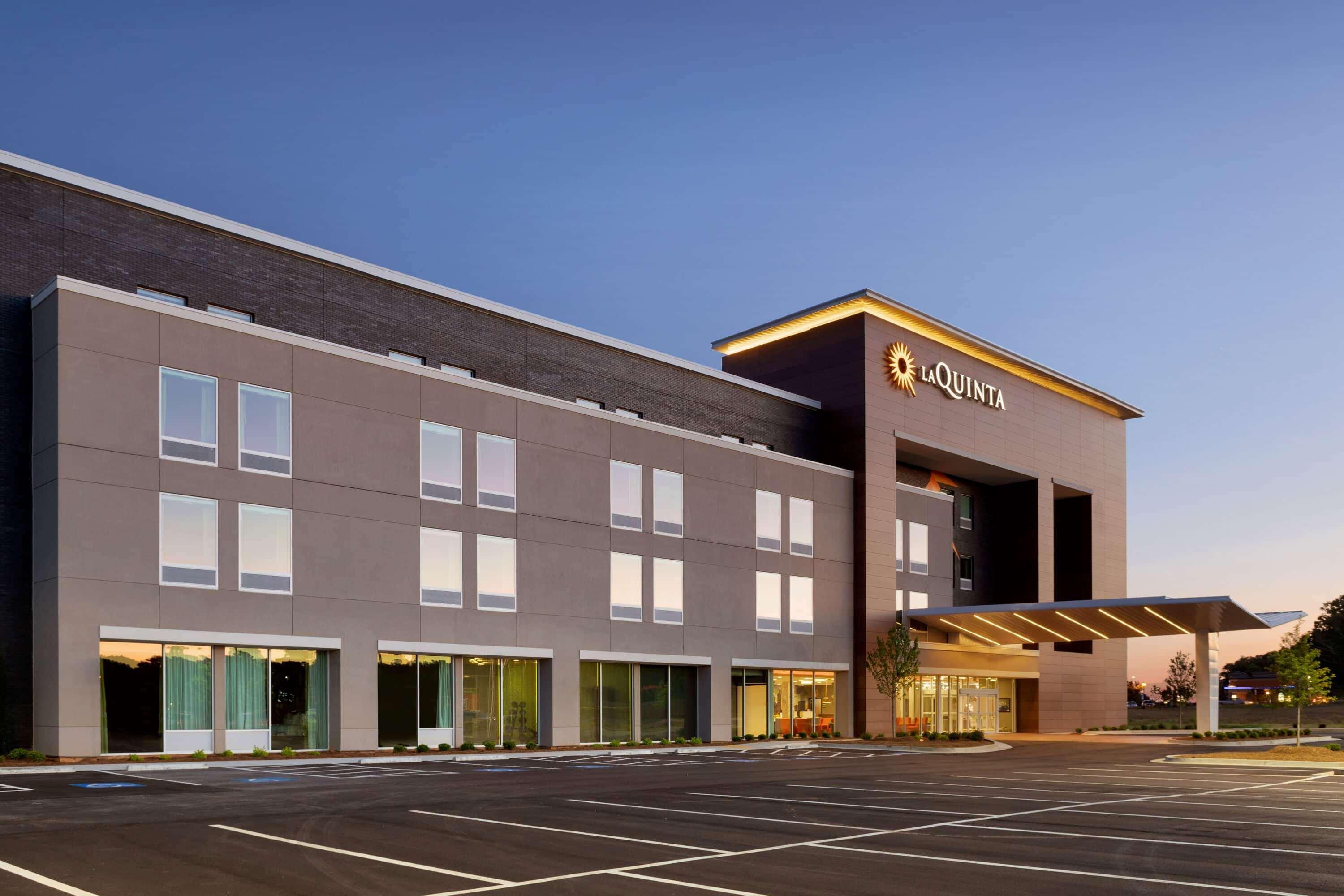 La Quinta Inn & Suites By Wyndham Braselton Εξωτερικό φωτογραφία